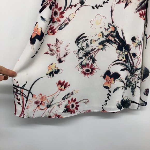 Kismet White Floral Carla Camisole Tank Top size M - Picture 8 of 16